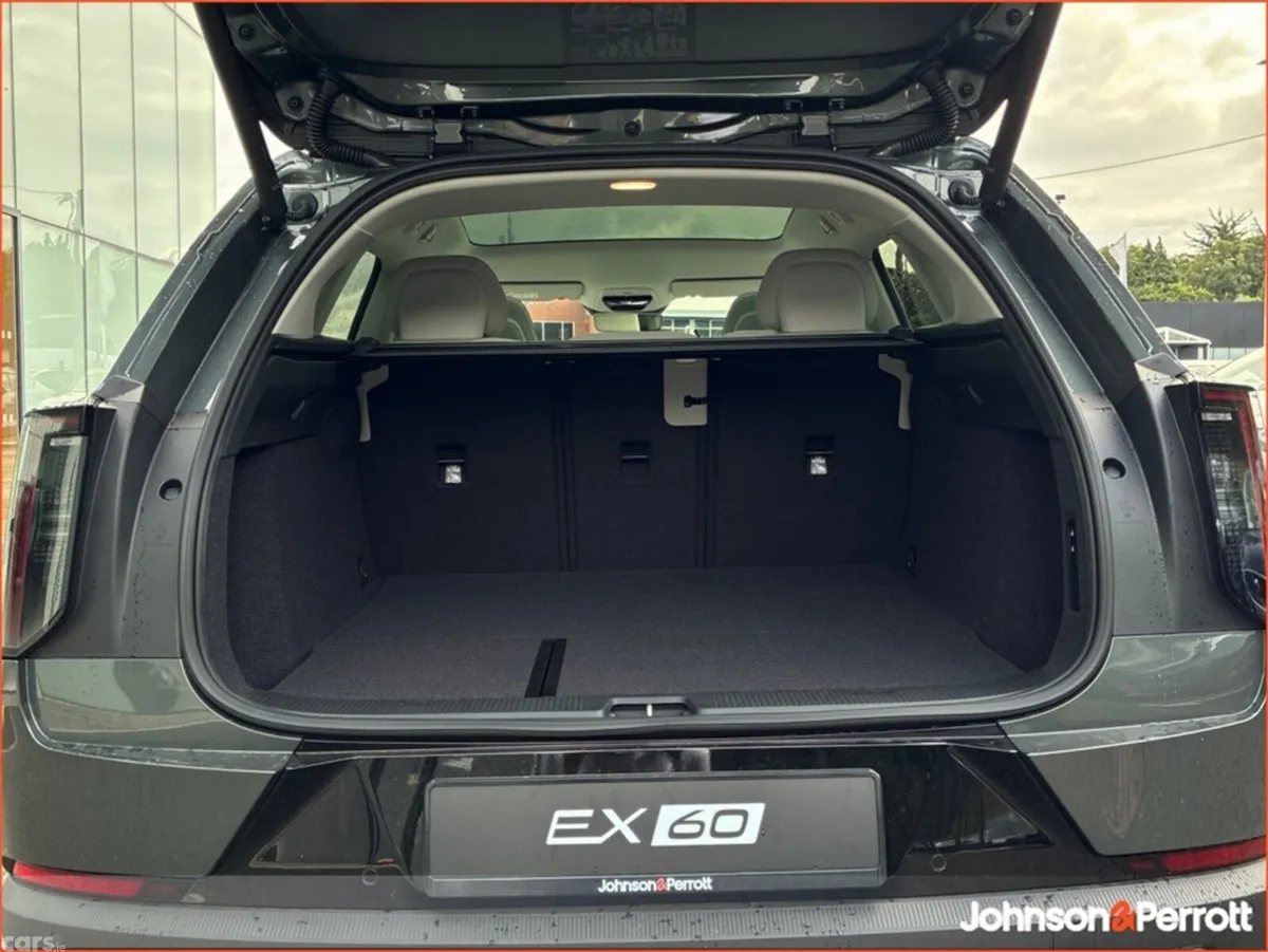 Volvo EX60 SUV, Electric, 2026, Green