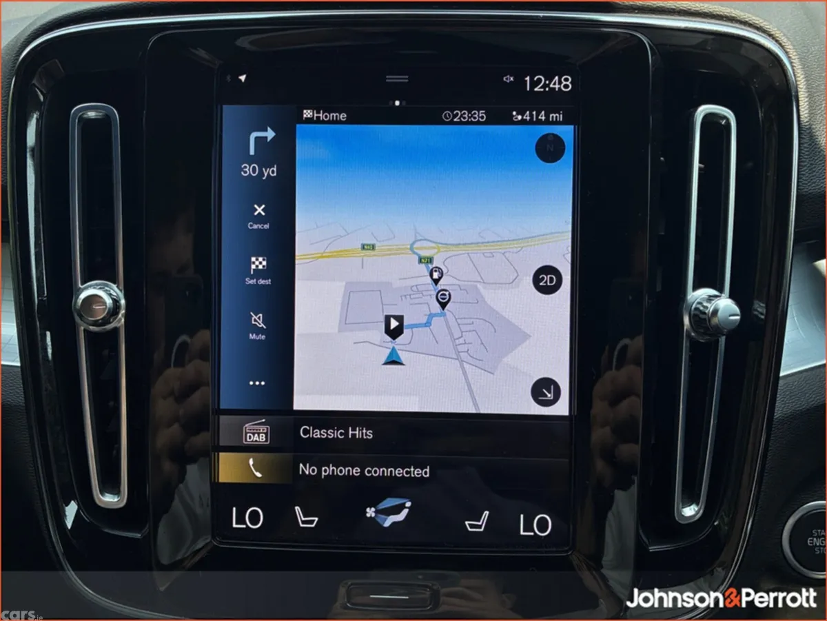 Volvo XC40 SUV, Petrol Plug-in Hybrid, 2023, White