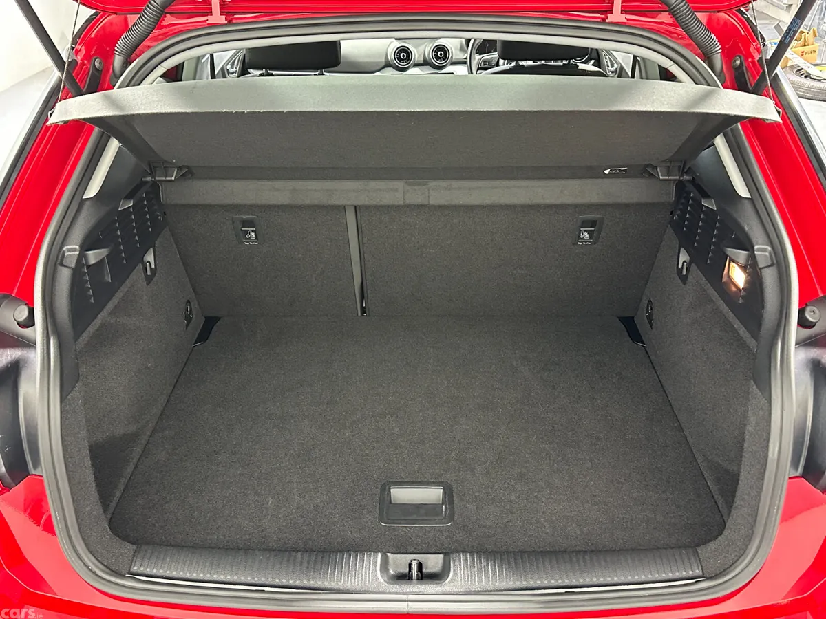 Audi Q2 SUV, Petrol, 2019, Red