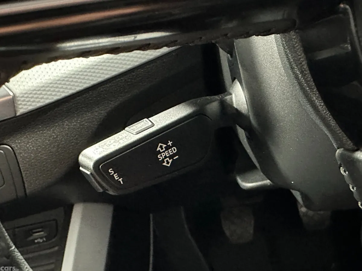 Audi Q2 SUV, Petrol, 2019, Red