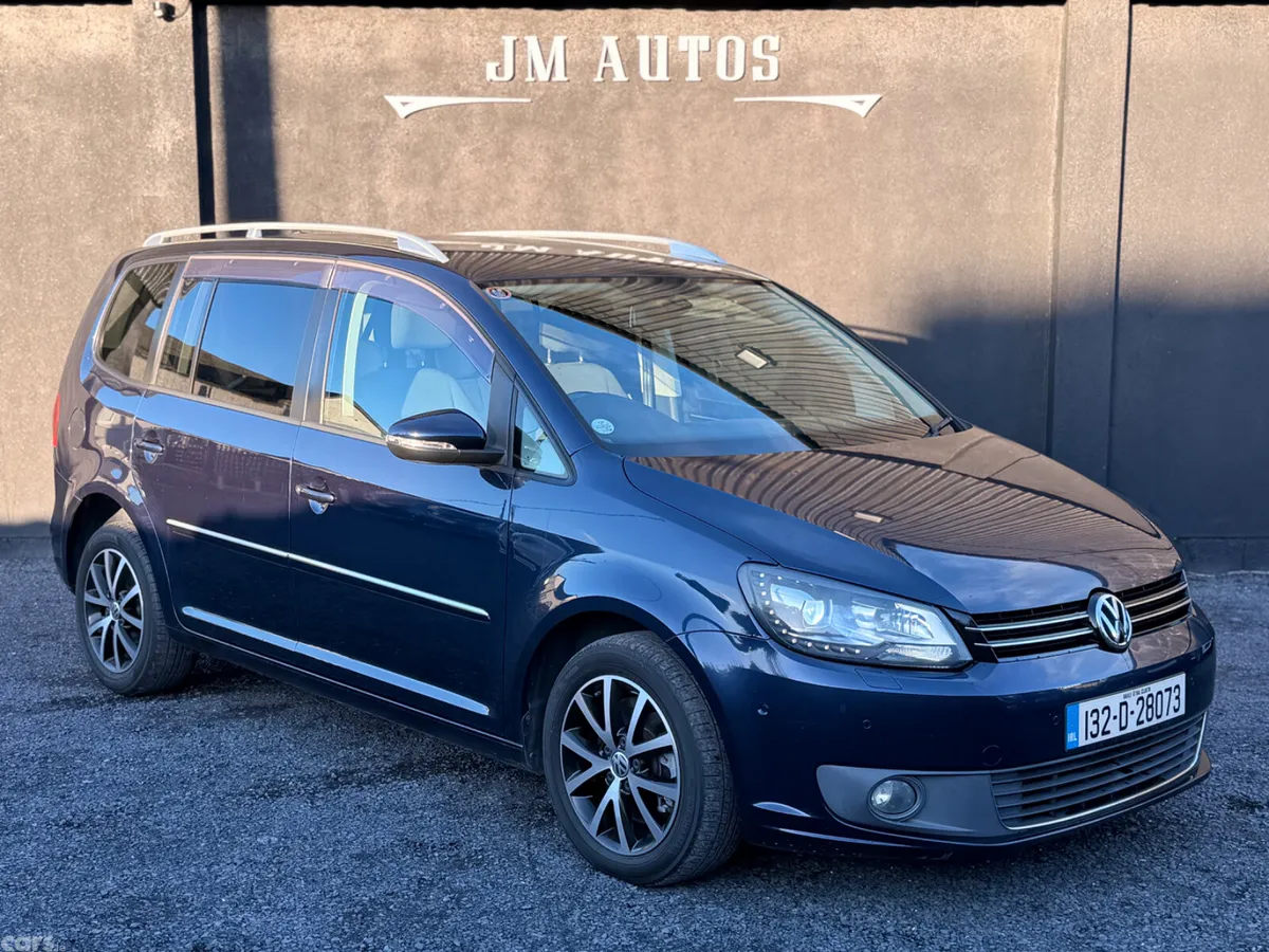 Volkswagen Touran MPV, Petrol, 2013, Blue
