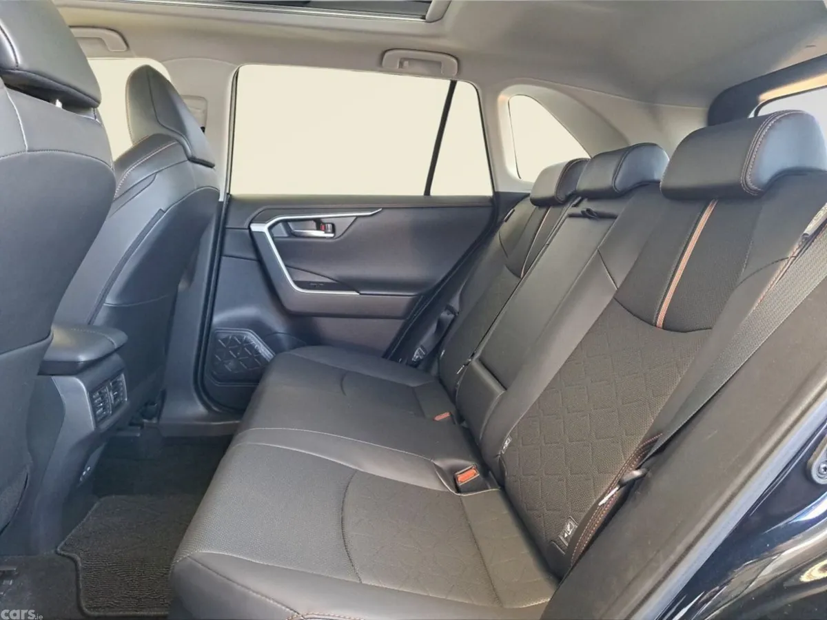Toyota RAV4 SUV, Petrol Hybrid, 2023, Black