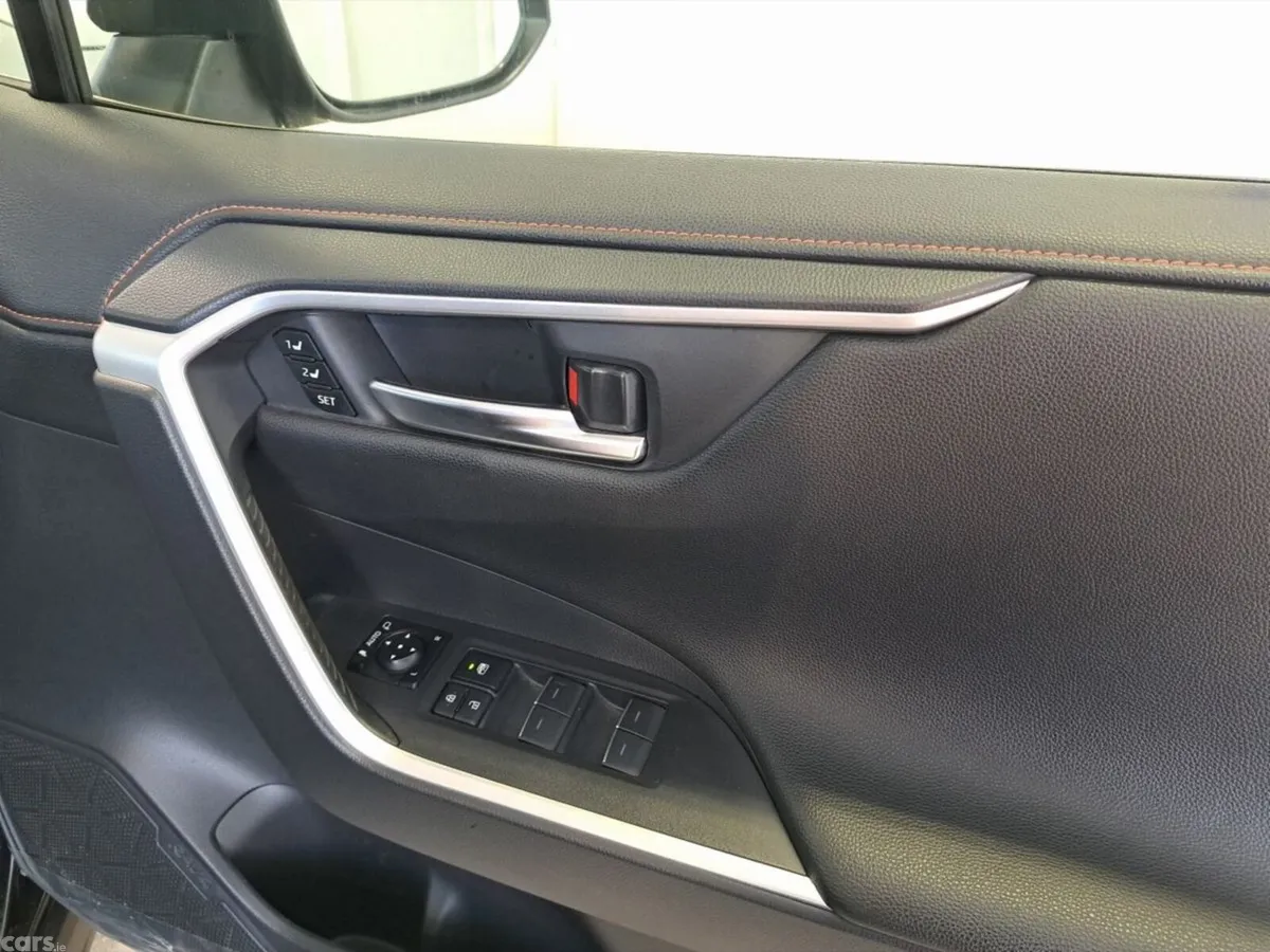 Toyota RAV4 SUV, Petrol Hybrid, 2023, Black
