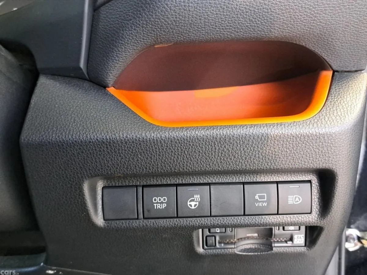 Toyota RAV4 SUV, Petrol Hybrid, 2023, Black