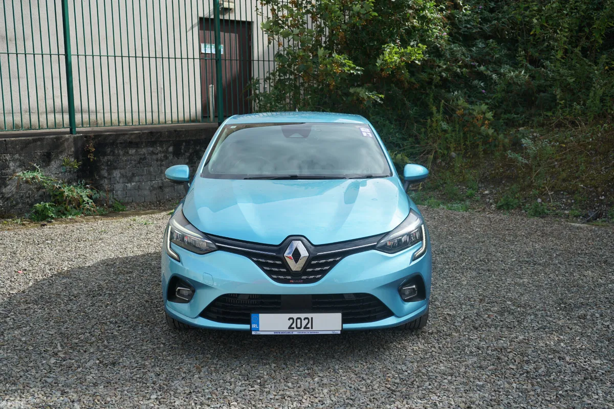 Renault Clio Hatchback, Petrol, 2021, Blue