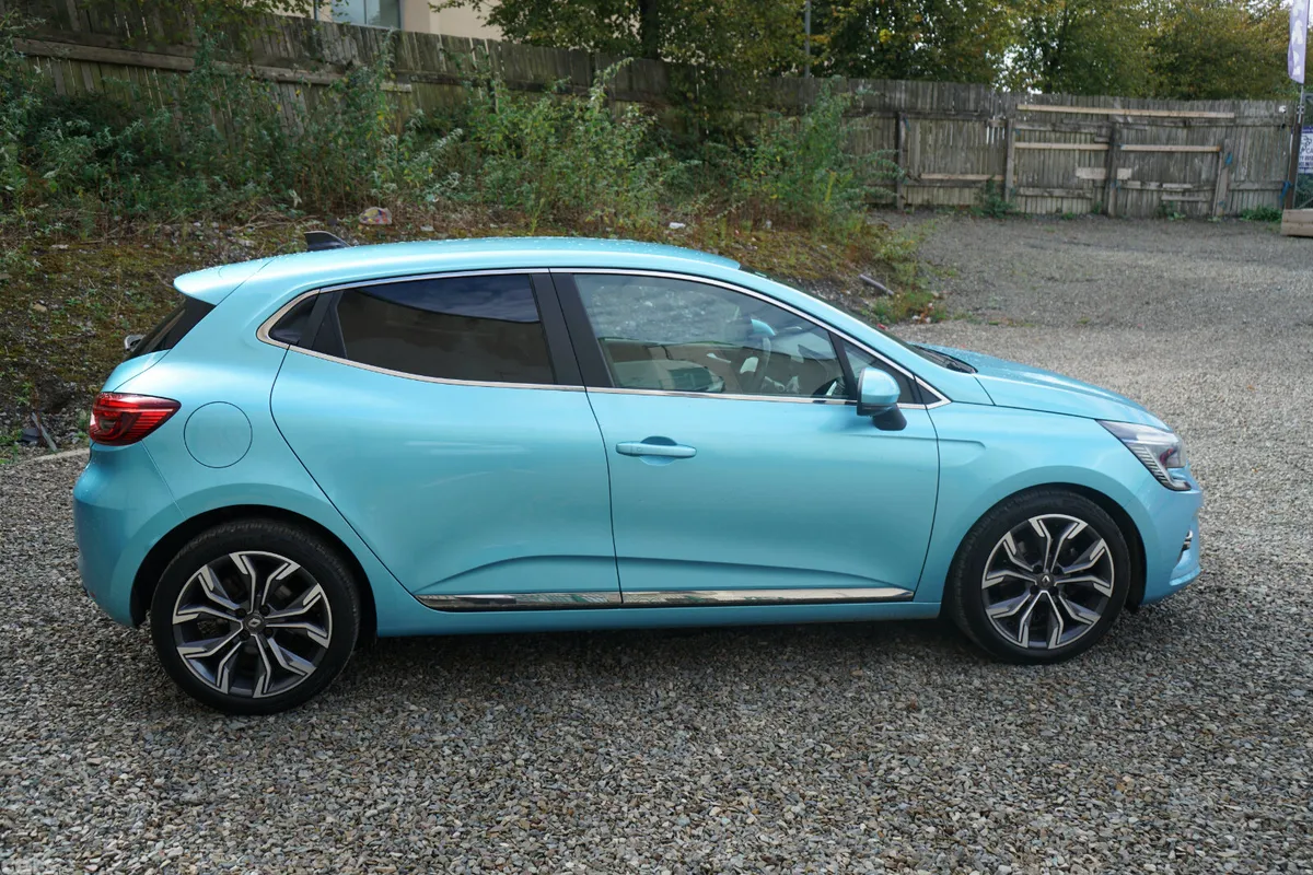 Renault Clio Hatchback, Petrol, 2021, Blue