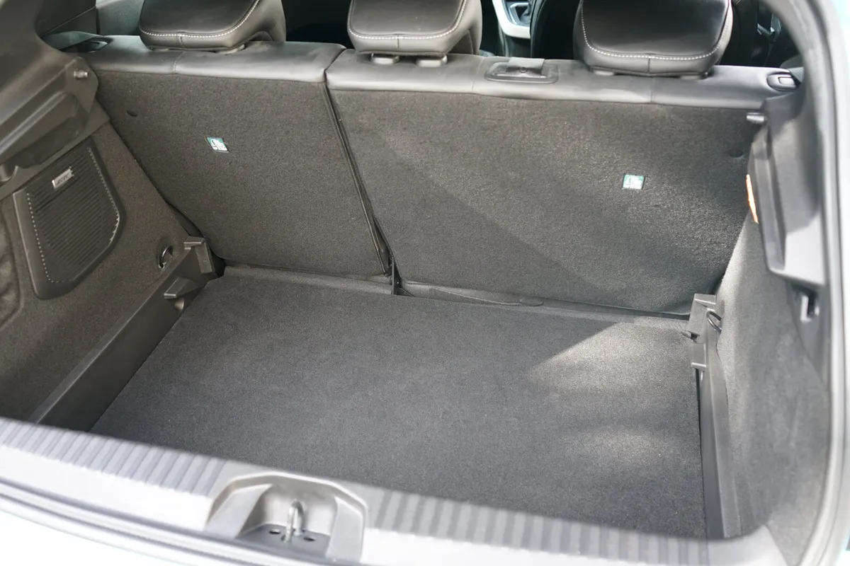 Renault Clio Hatchback, Petrol, 2021, Blue