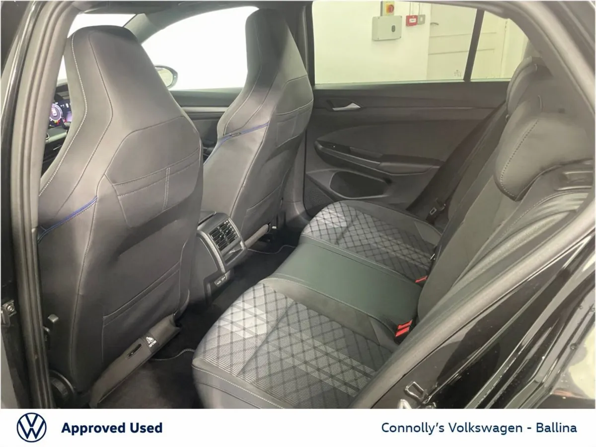Volkswagen Golf Estate, Petrol, 2026, Black