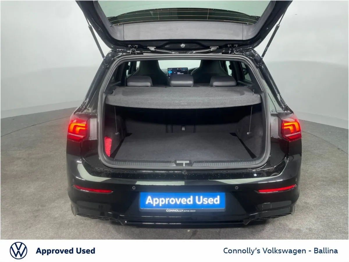 Volkswagen Golf Estate, Petrol, 2026, Black