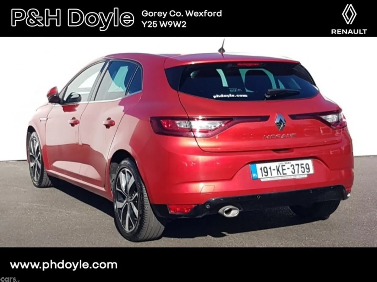 Renault Megane Hatchback, Diesel, 2019, Red