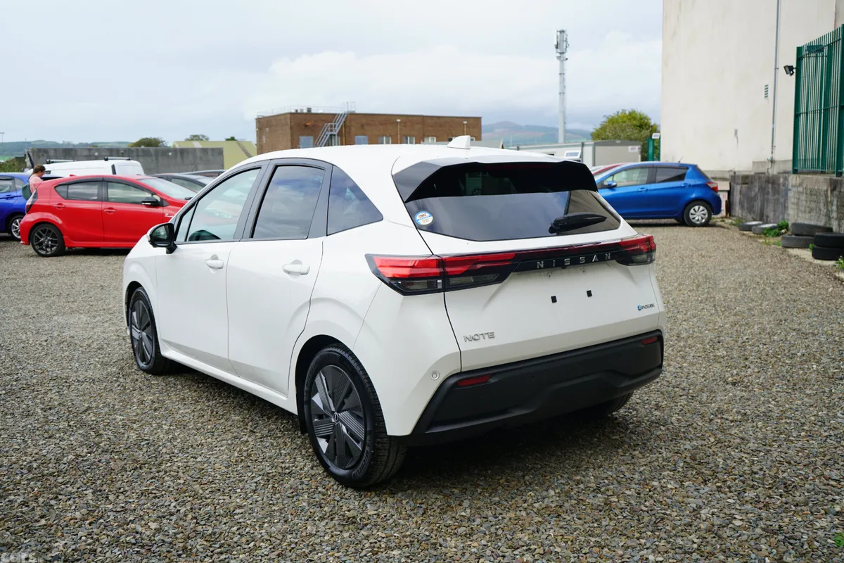 Nissan Note Hatchback, Petrol Hybrid, 2021, White