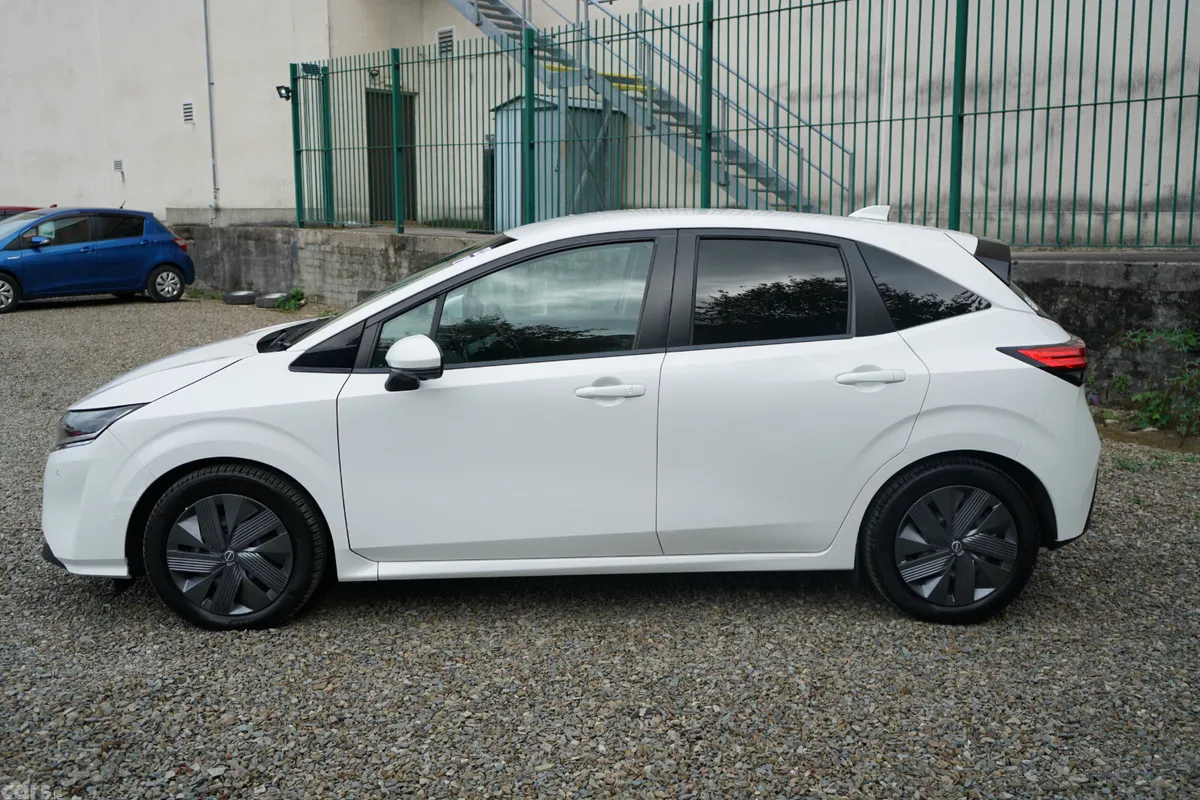 Nissan Note Hatchback, Petrol Hybrid, 2021, White