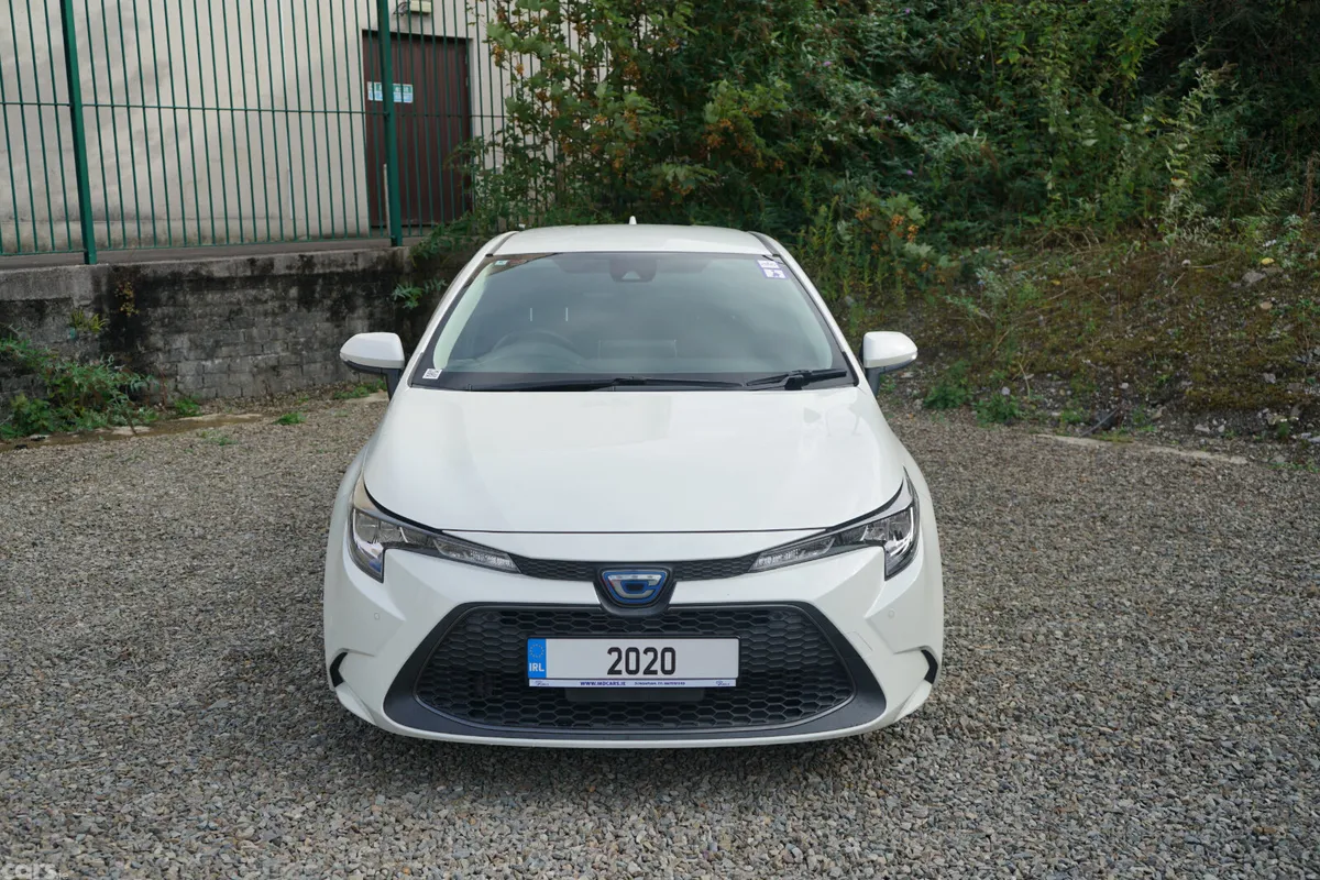 Toyota Corolla Estate, Petrol Hybrid, 2020, White