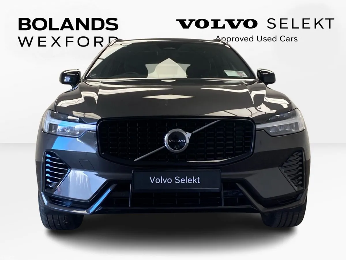Volvo XC60 SUV, Petrol Plug-in Hybrid, 2024, Grey