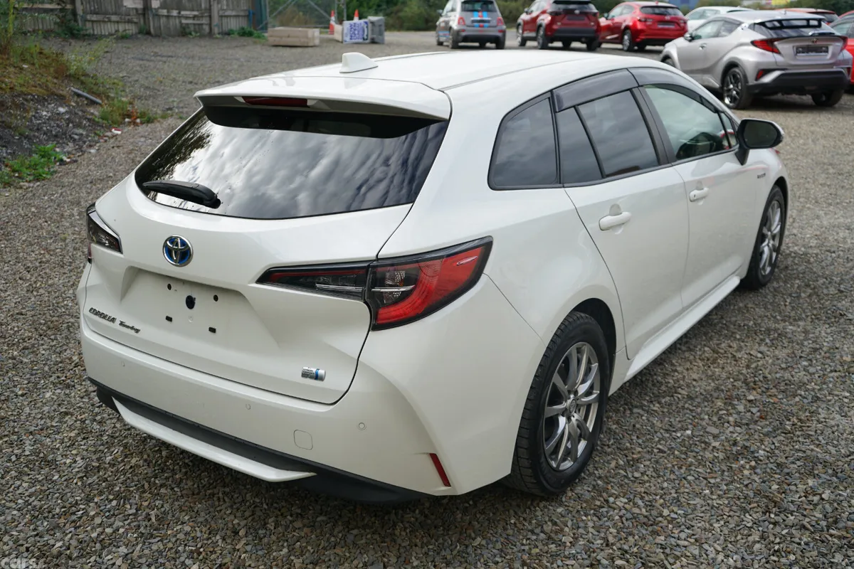 Toyota Corolla Estate, Petrol Hybrid, 2020, White