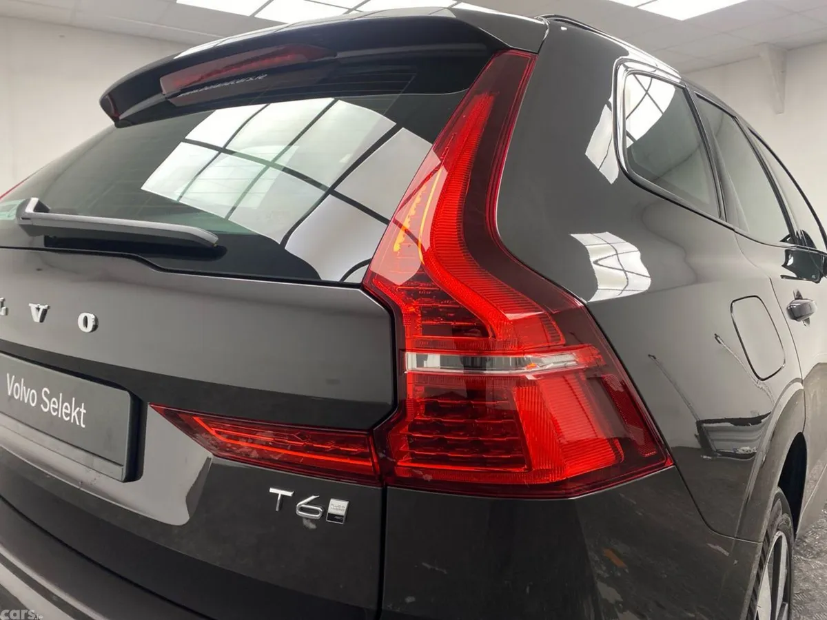Volvo XC60 SUV, Petrol Plug-in Hybrid, 2024, Grey