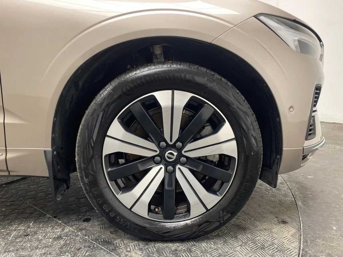 Volvo XC60 SUV, Petrol Plug-in Hybrid, 2023, Gold