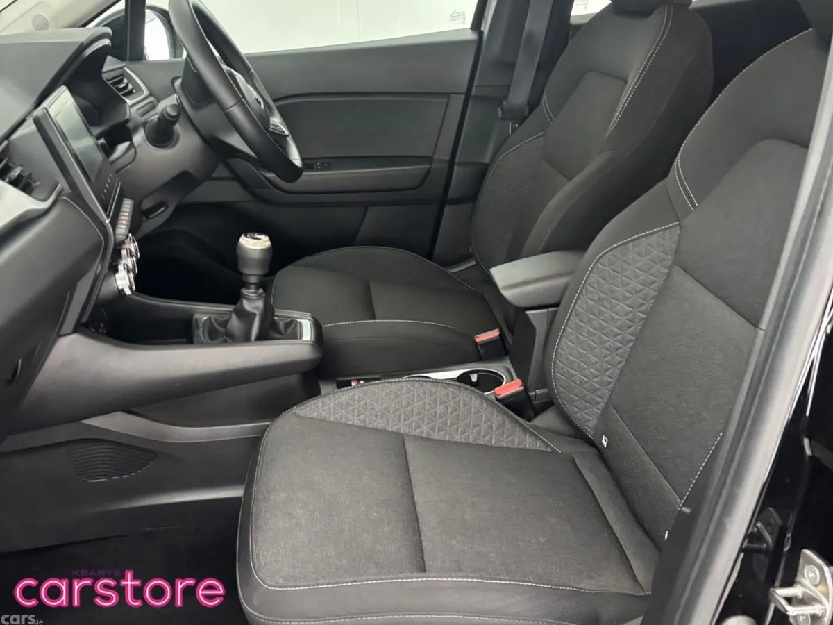 Renault Captur Hatchback, Petrol, 2024, Black
