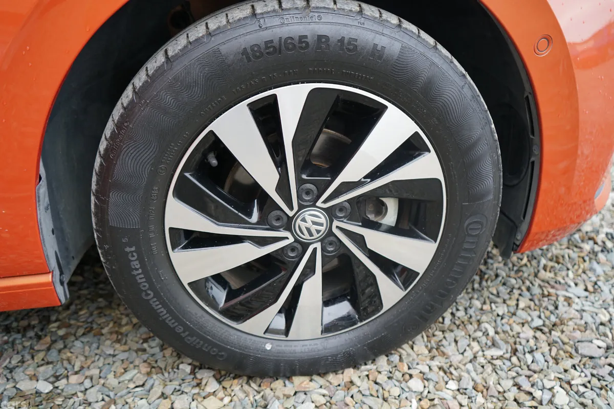 Volkswagen Polo Hatchback, Petrol, 2019, Orange