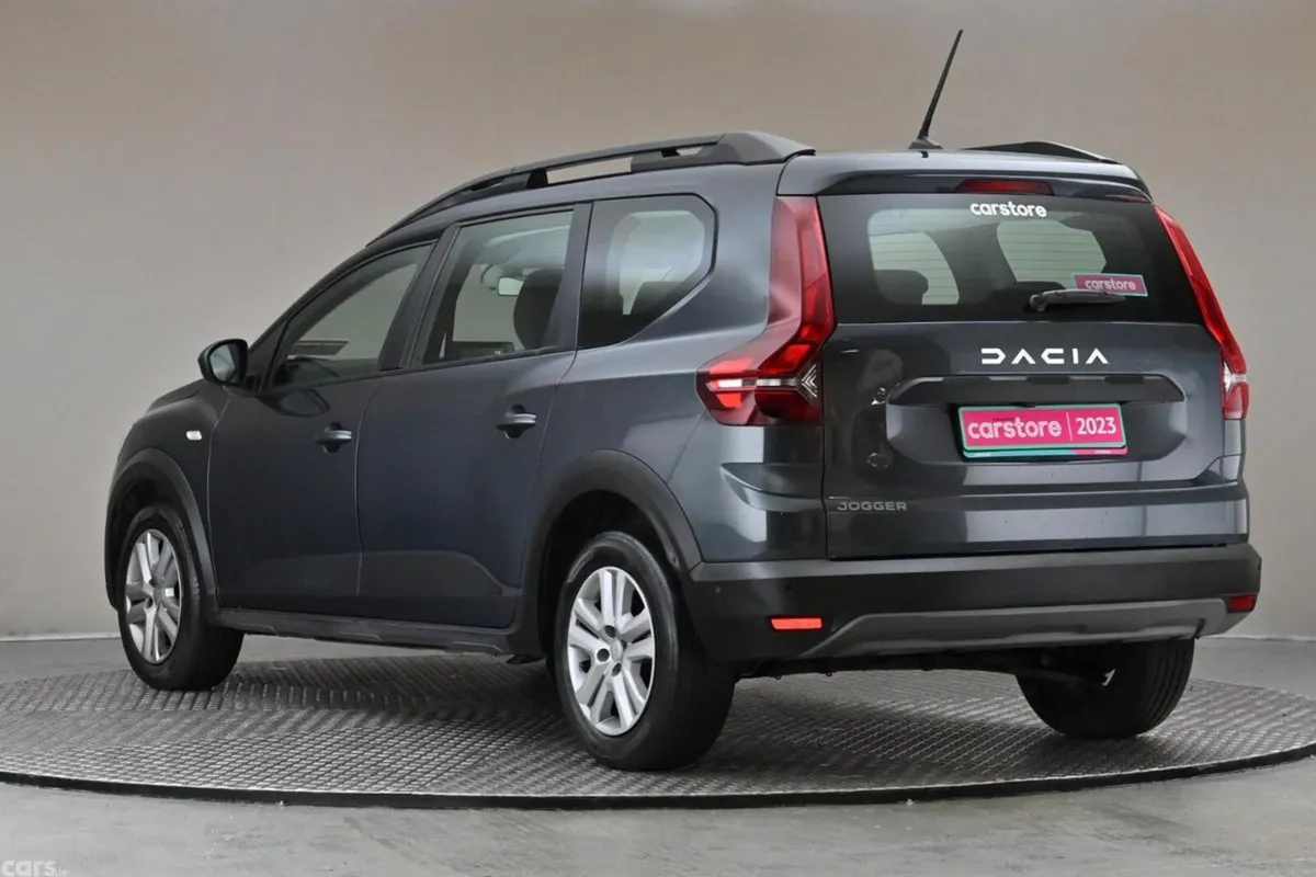 Dacia Jogger MPV, Petrol, 2023, Grey