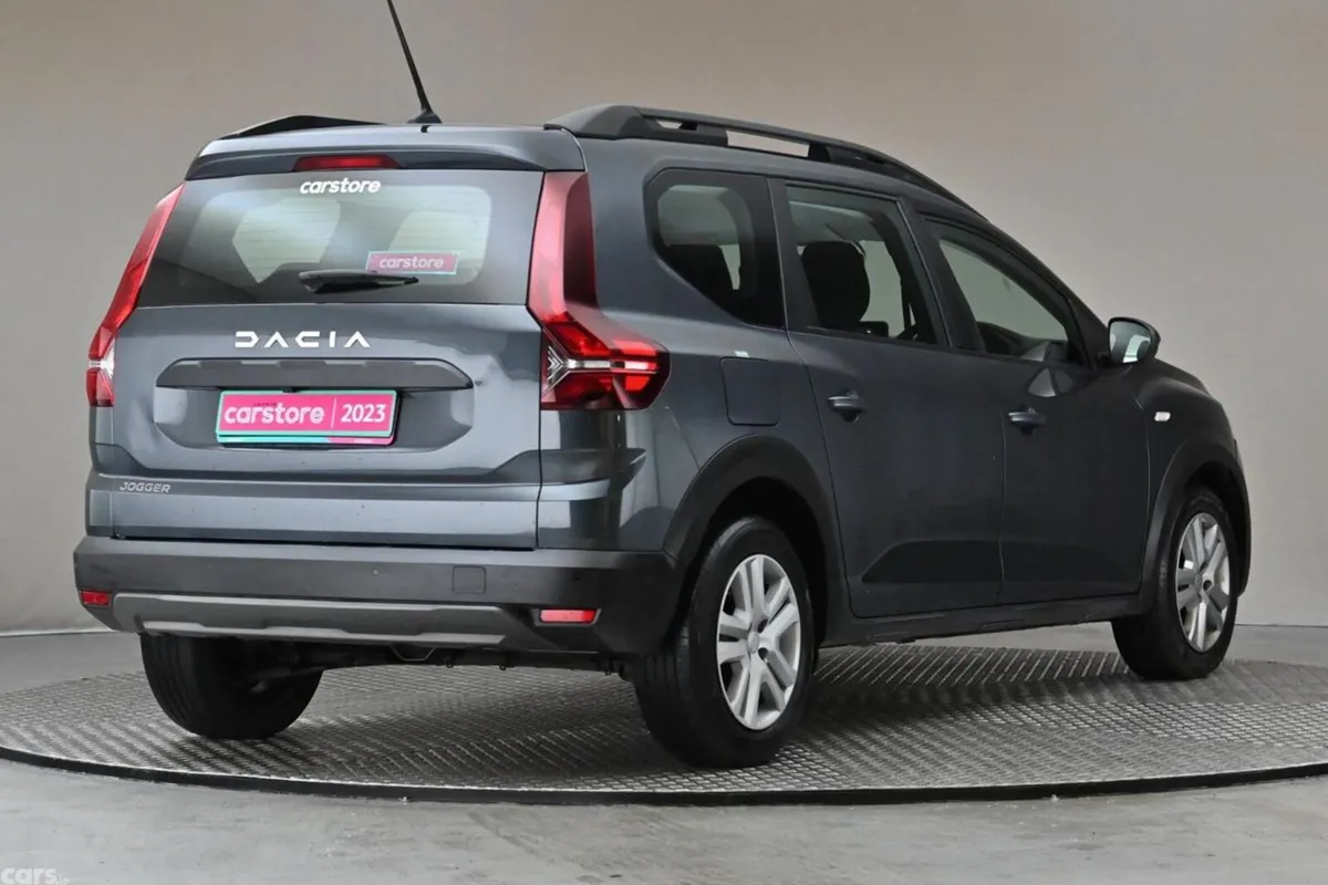 Dacia Jogger MPV, Petrol, 2023, Grey