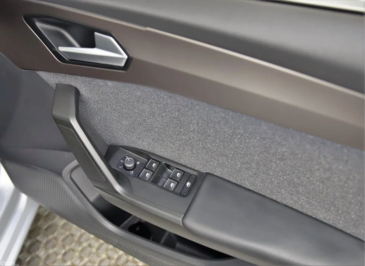 SEAT Leon Estate, Diesel, 2021, Grey
