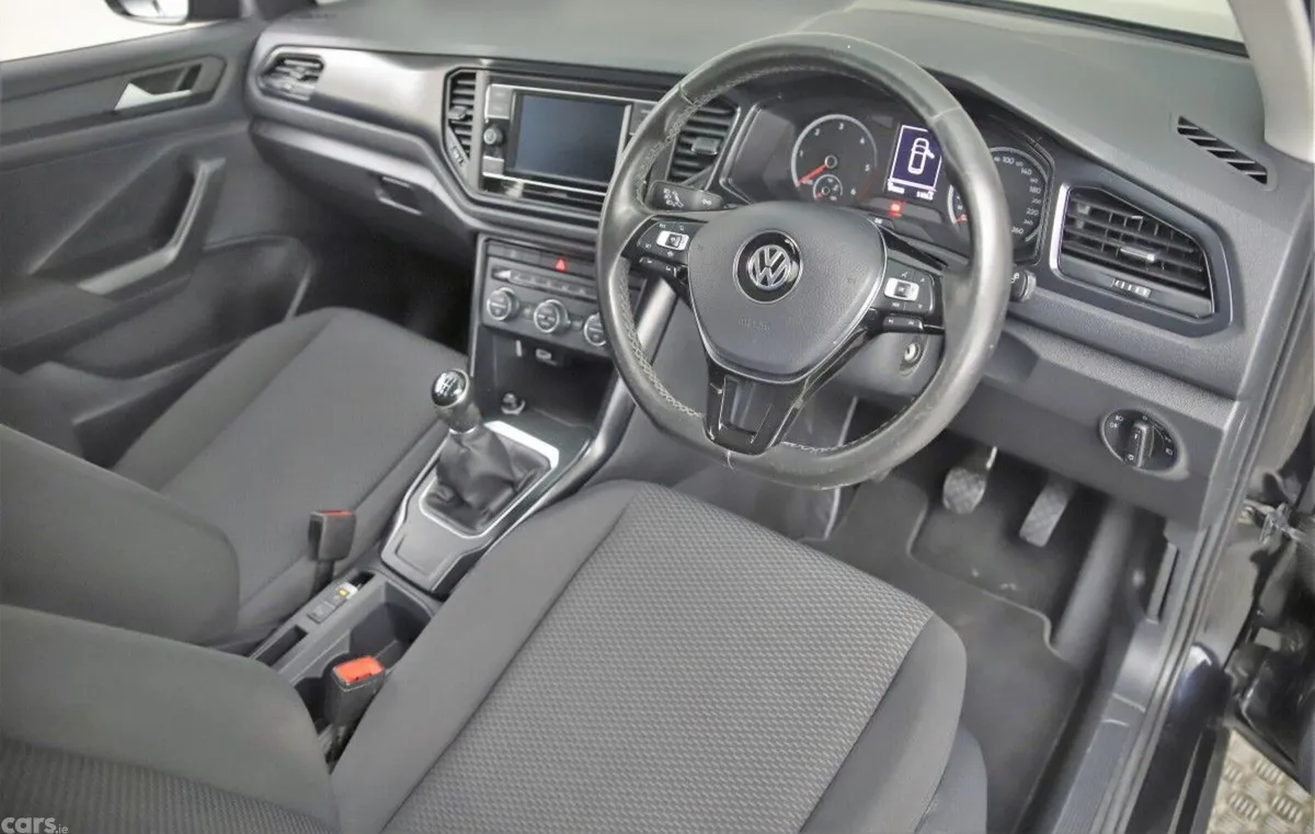 Volkswagen T-Roc SUV, Diesel, 2019, Black