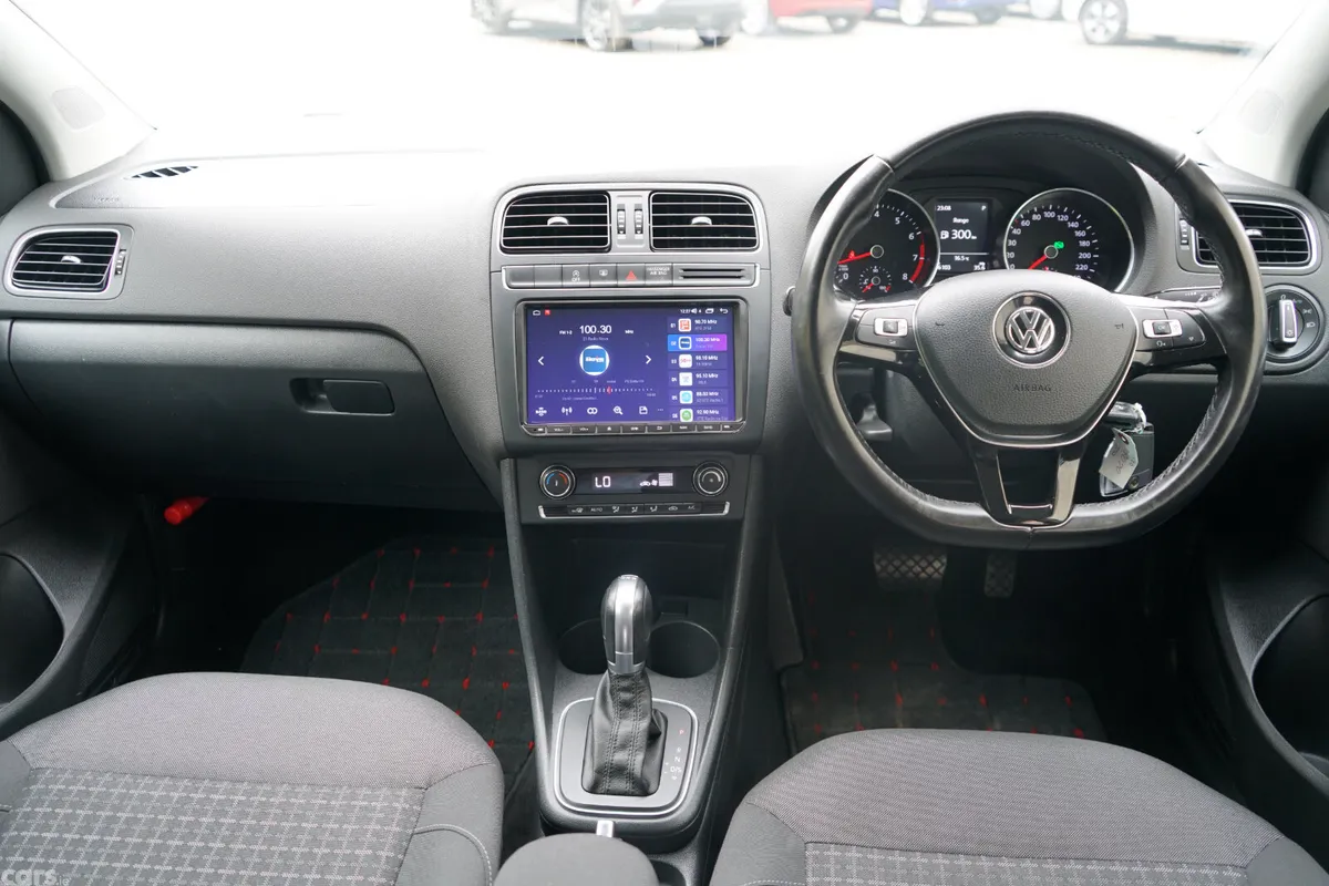 Volkswagen Polo Hatchback, Petrol, 2017, Blue