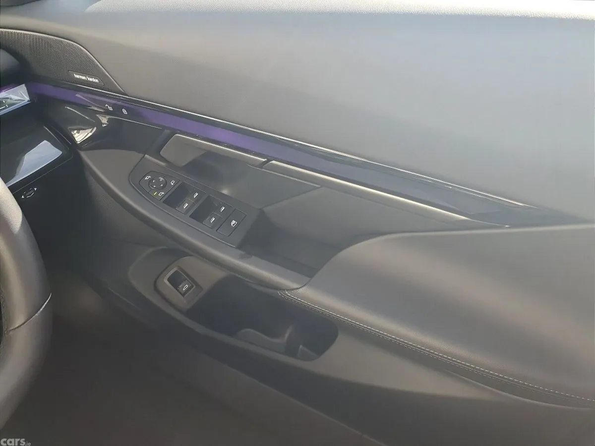 BMW 5-Series Saloon, Petrol Plug-in Hybrid, 2025, Grey