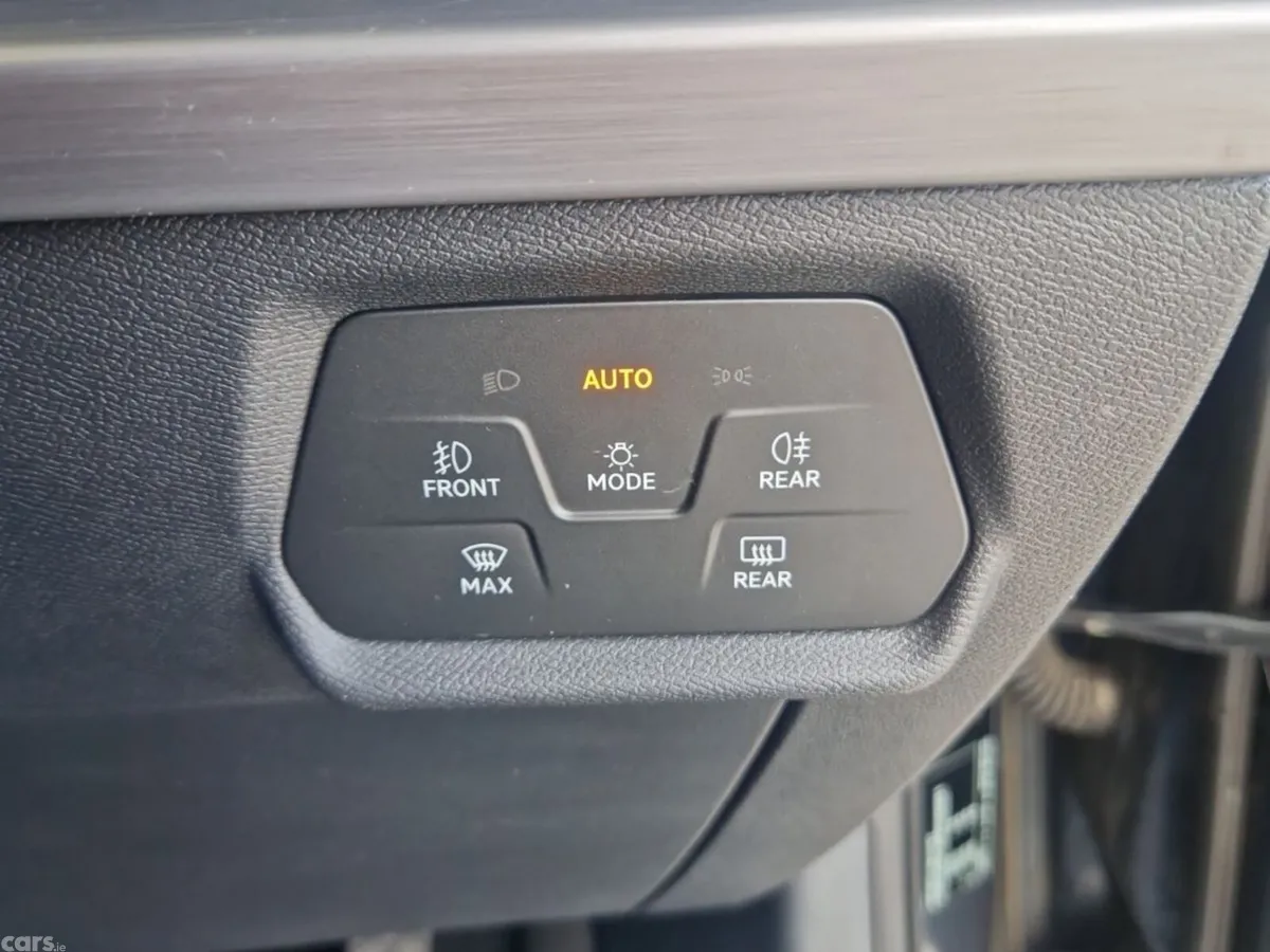 SEAT Leon Estate, Petrol Plug-in Hybrid, 2021, Grey