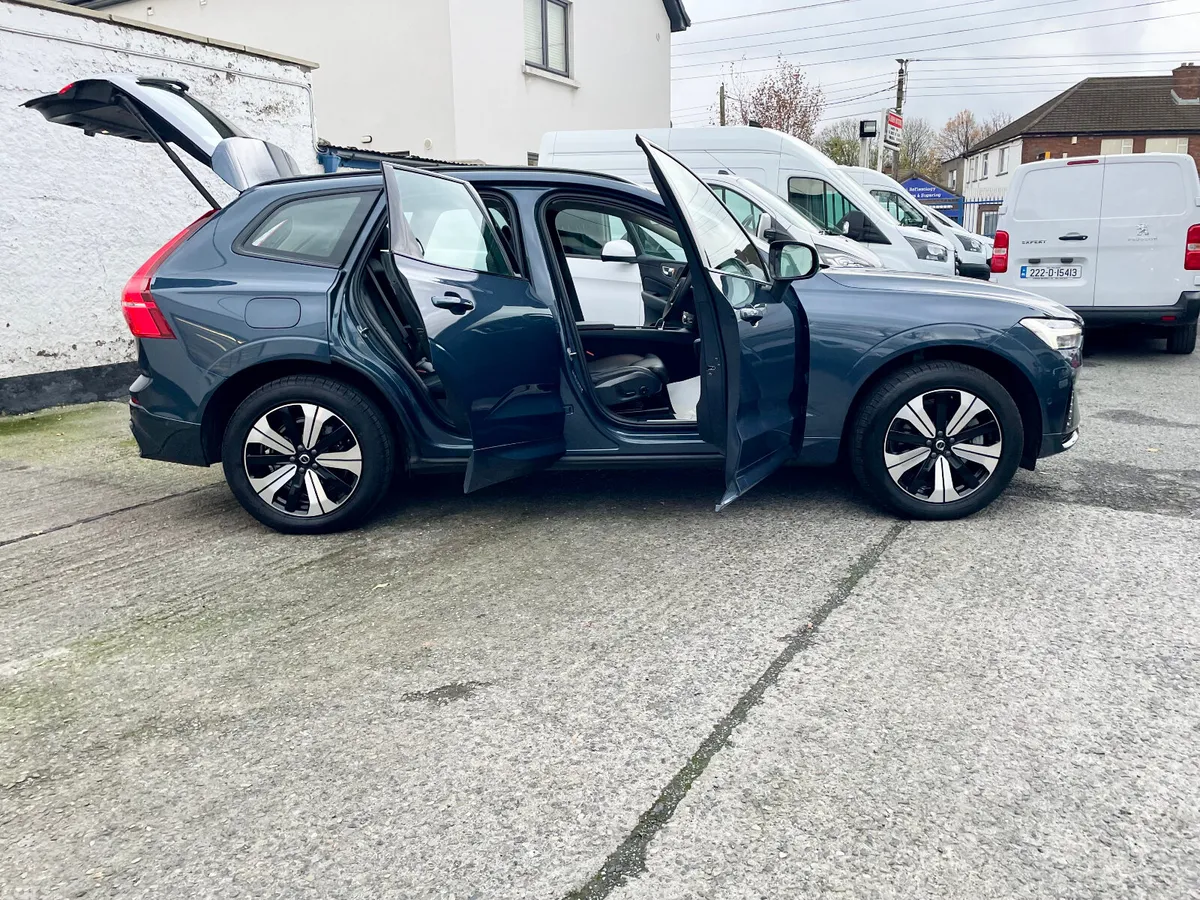 Volvo XC60 SUV, Petrol Plug-in Hybrid, 2024, Blue