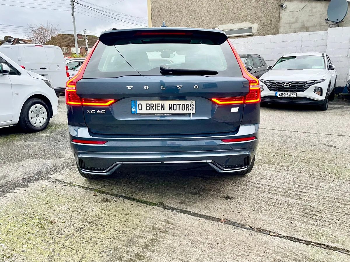 Volvo XC60 SUV, Petrol Plug-in Hybrid, 2024, Blue