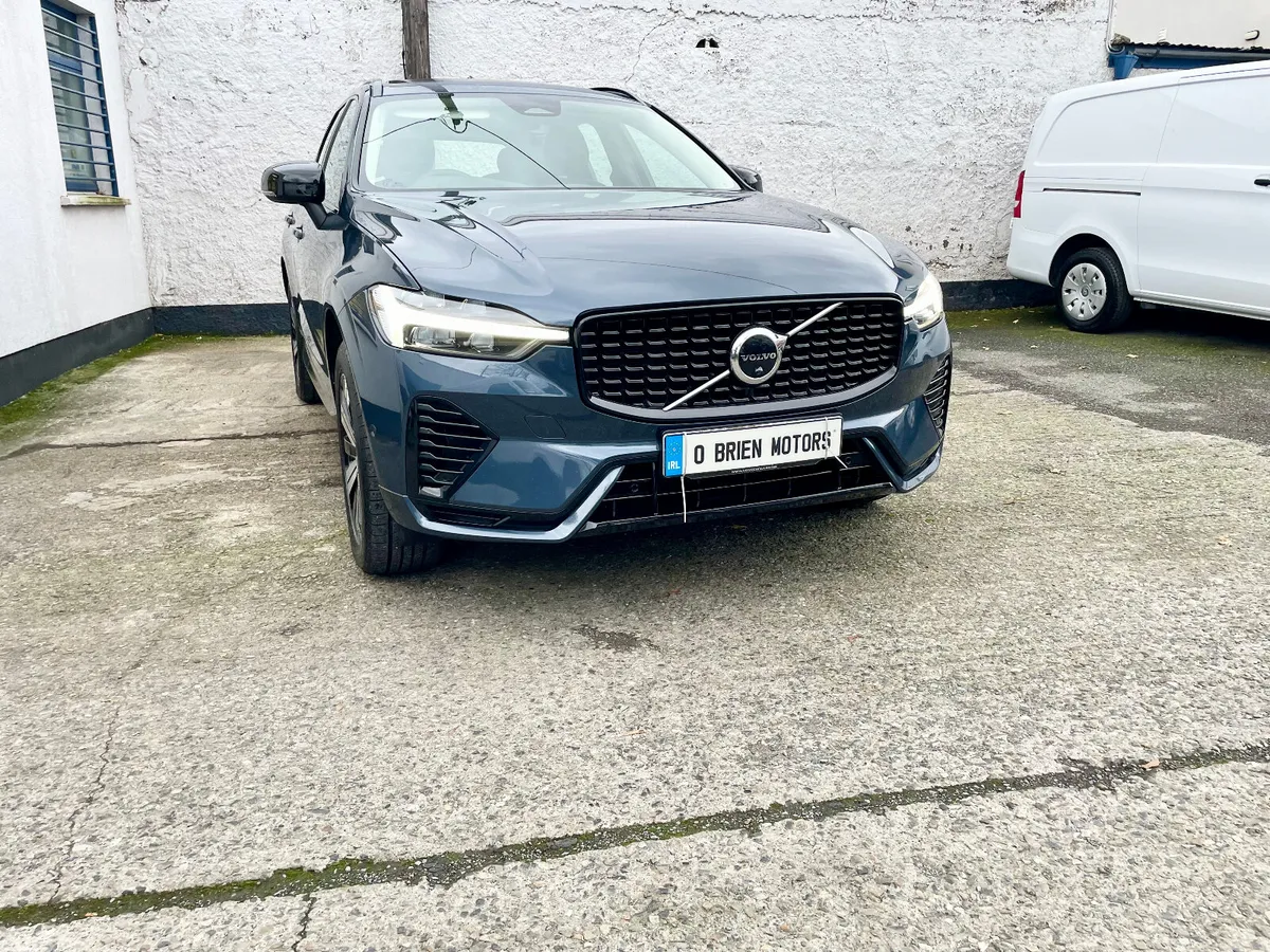Volvo XC60 SUV, Petrol Plug-in Hybrid, 2024, Blue