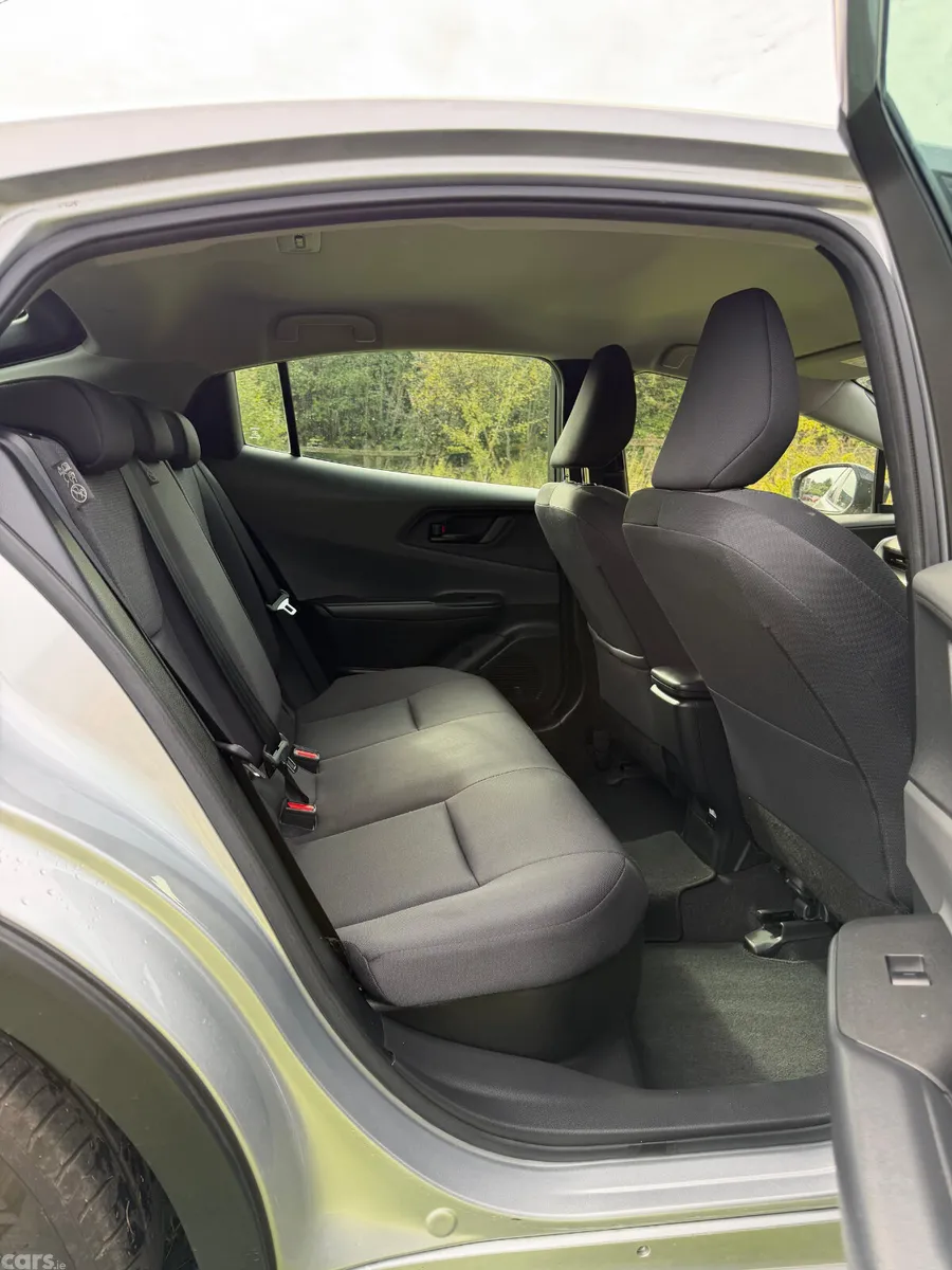 Toyota Prius Hatchback, Petrol Hybrid, 2023, Silver