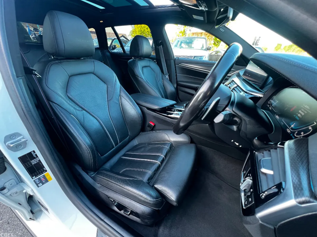 BMW 5-Series Estate, Petrol Plug-in Hybrid, 2021, White