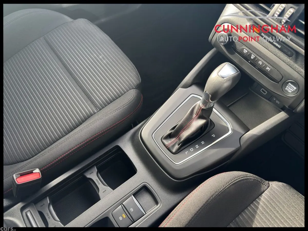 Ford Focus Hatchback, Petrol, 2025, Silver