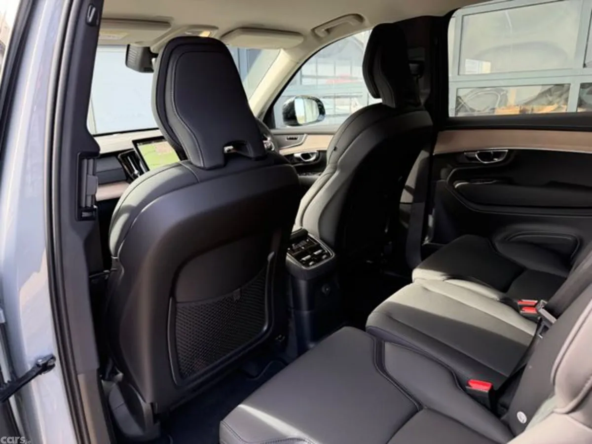 Volvo XC90 SUV, Petrol Plug-in Hybrid, 2026, Grey
