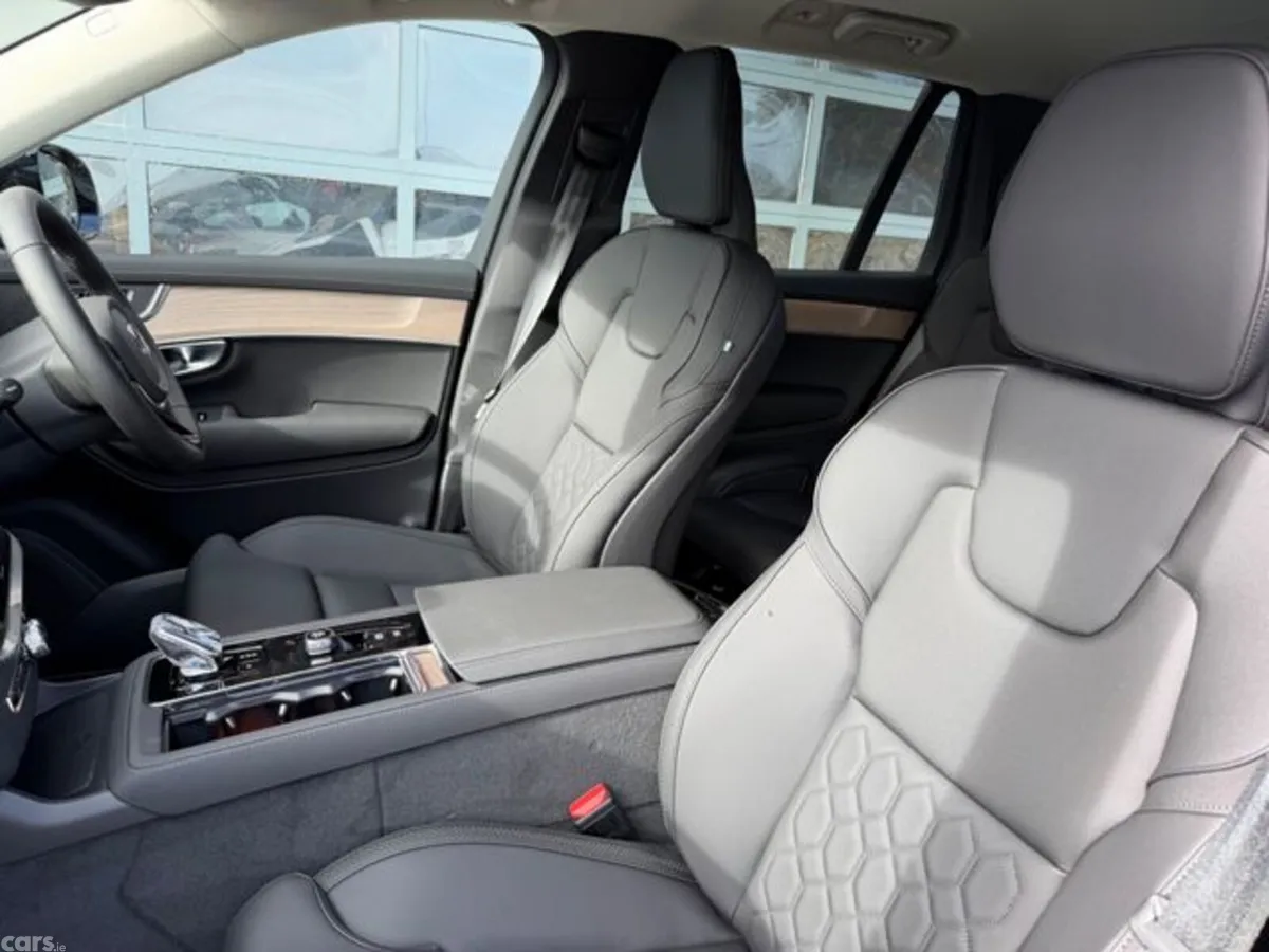Volvo XC90 SUV, Petrol Plug-in Hybrid, 2026, Grey