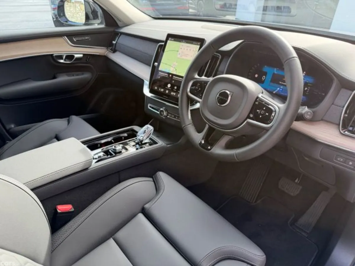 Volvo XC90 SUV, Petrol Plug-in Hybrid, 2026, Grey