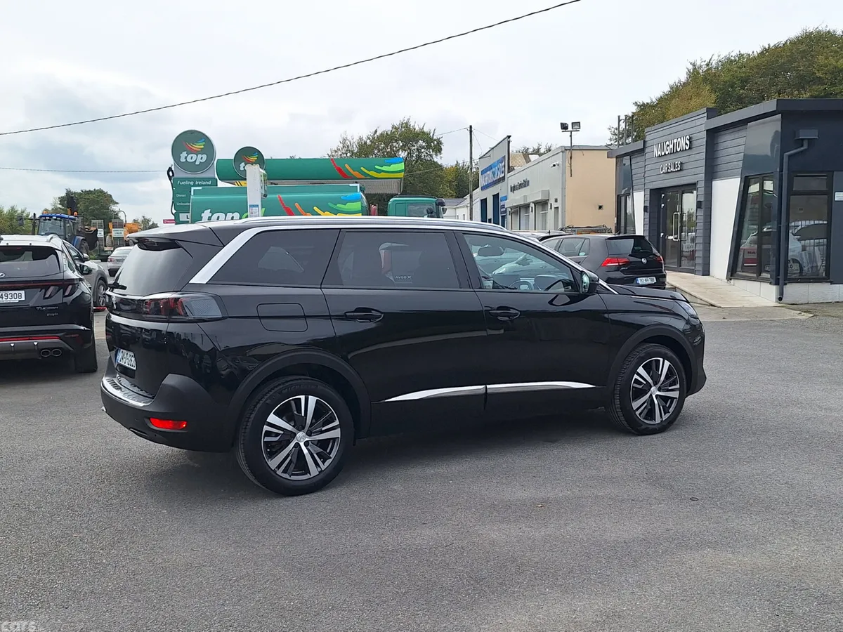 Peugeot 5008 MPV, Diesel, 2024, Black
