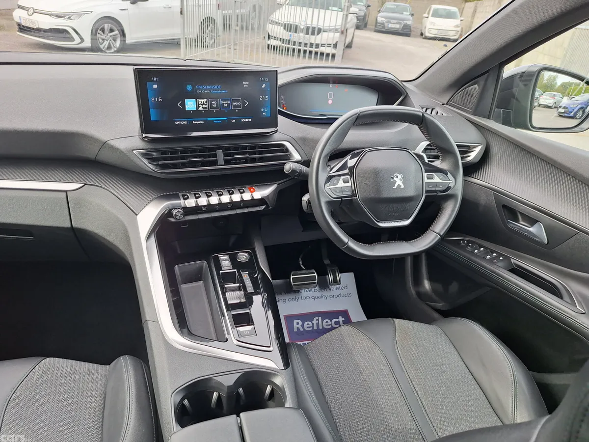 Peugeot 5008 MPV, Diesel, 2024, Black