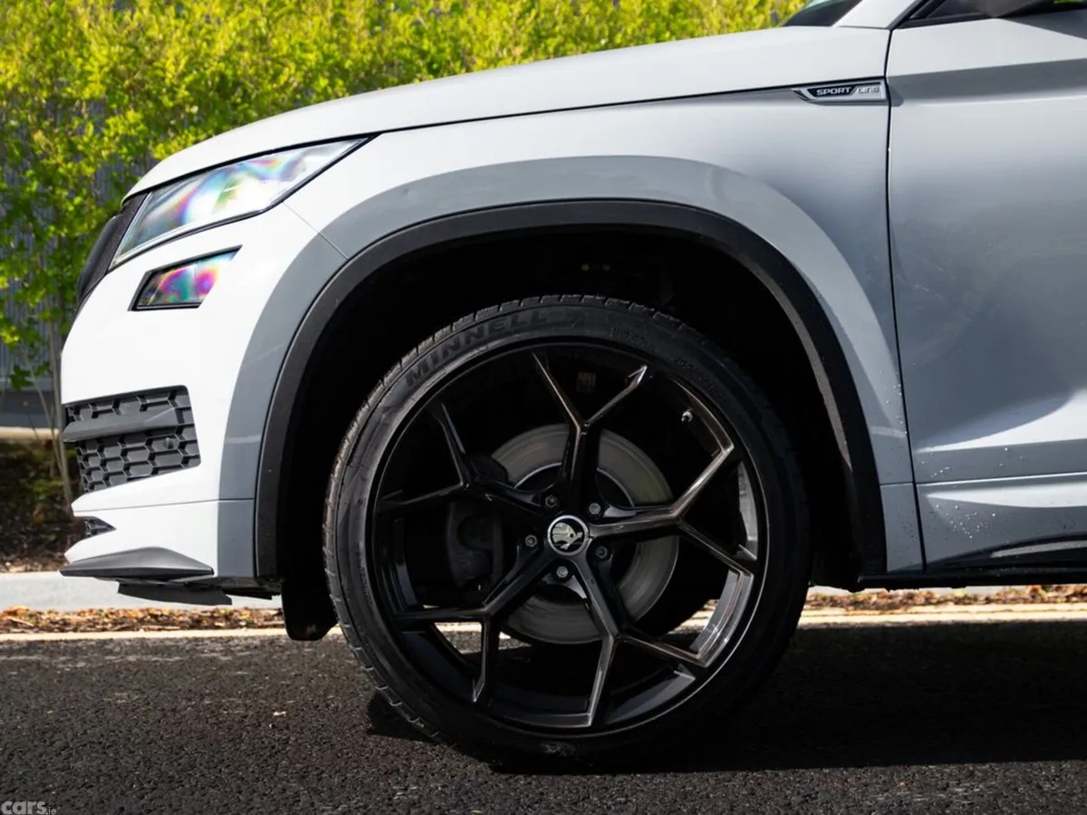 Skoda Kodiaq Estate, Diesel, 2021, Grey