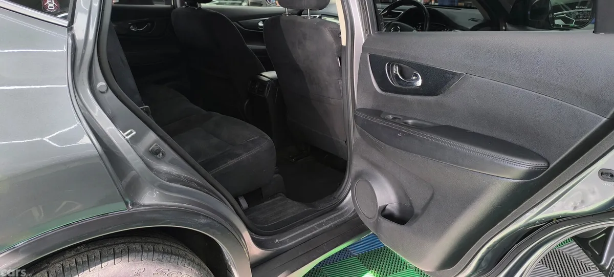 Nissan X-Trail SUV, Diesel, 2015, Grey