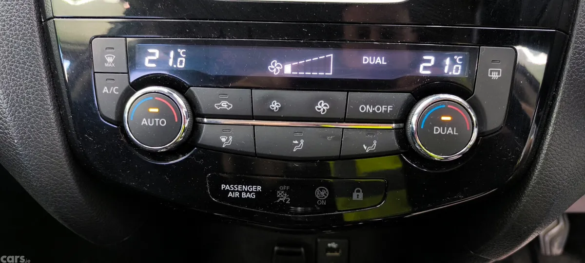 Nissan X-Trail SUV, Diesel, 2015, Grey