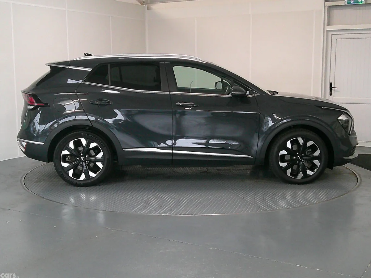 Kia Sportage SUV, Petrol Hybrid, 2024, Grey
