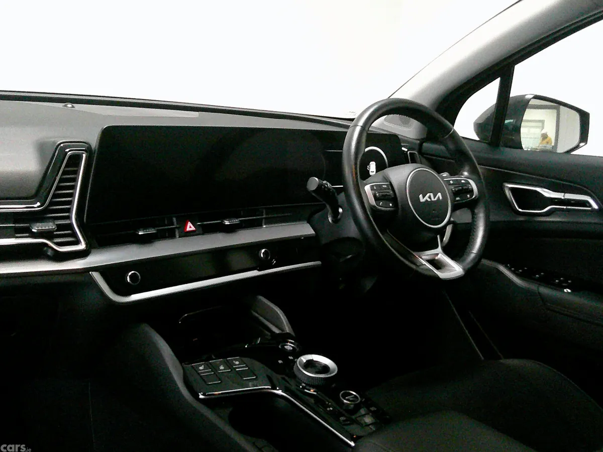 Kia Sportage SUV, Petrol Hybrid, 2024, Grey