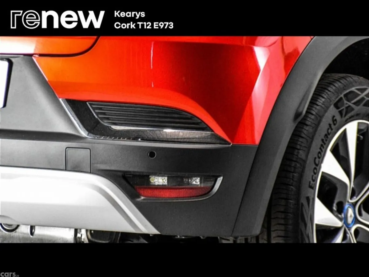 Renault Captur SUV, Petrol Plug-in Hybrid, 2021, Red