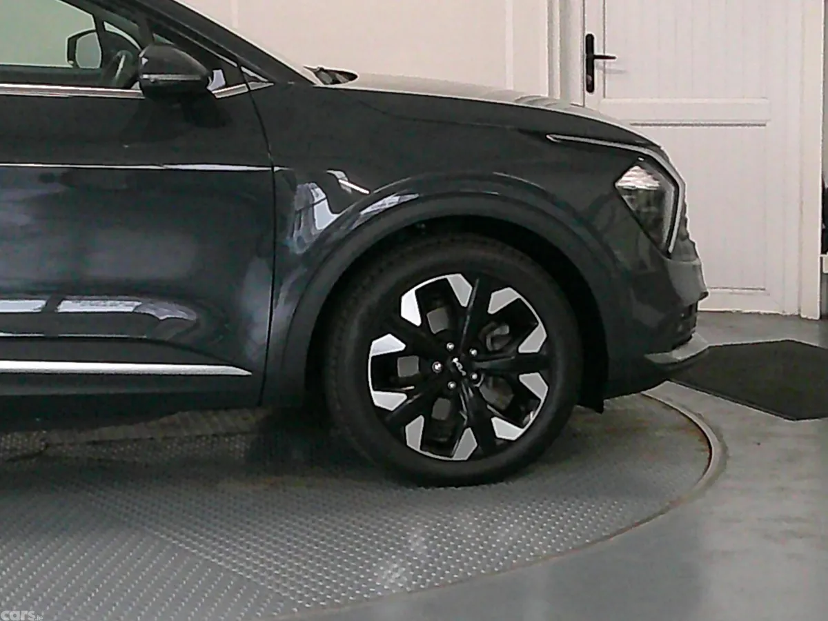 Kia Sportage SUV, Petrol Hybrid, 2024, Grey