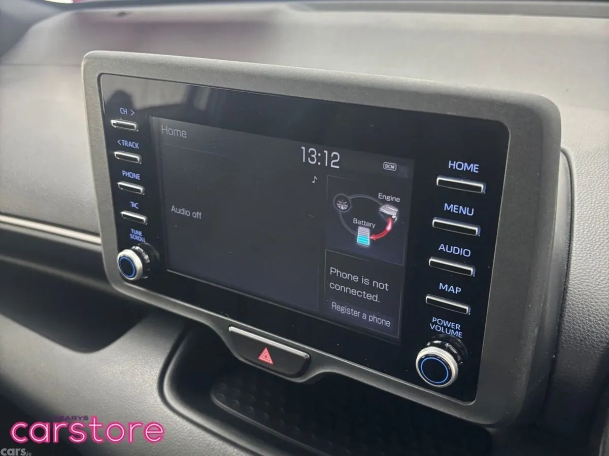 Toyota Yaris Hatchback, Petrol Hybrid, 2023, White