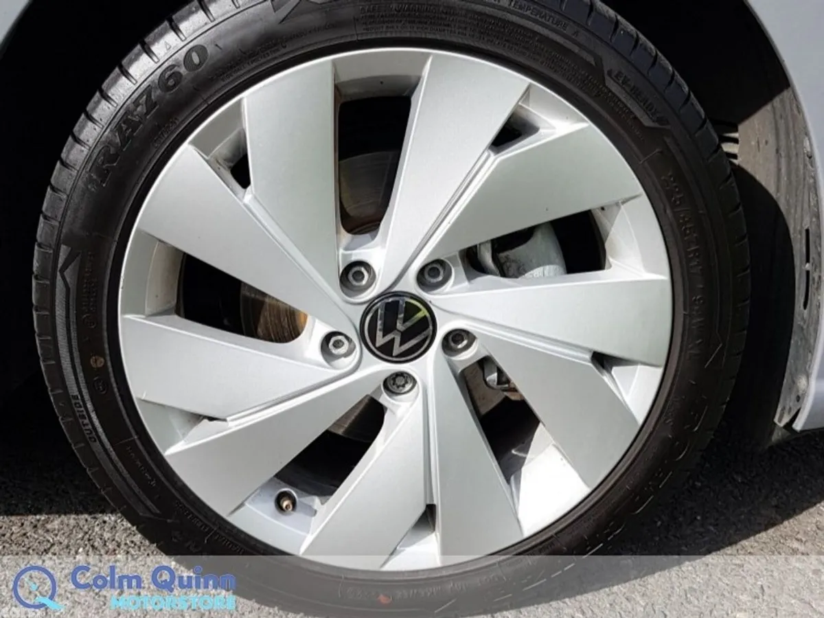 Volkswagen Golf Estate, Petrol, 2025, Grey